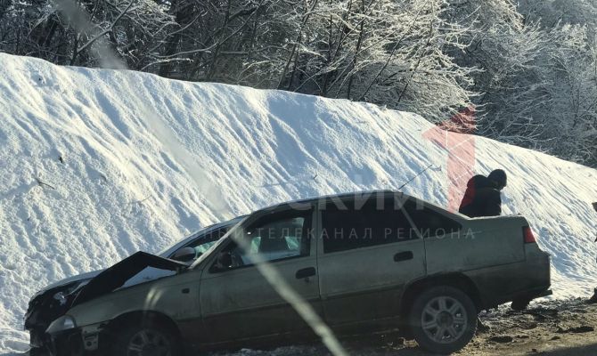 На трассе М-2 "Крым" под Тулой случилось тройное ДТП