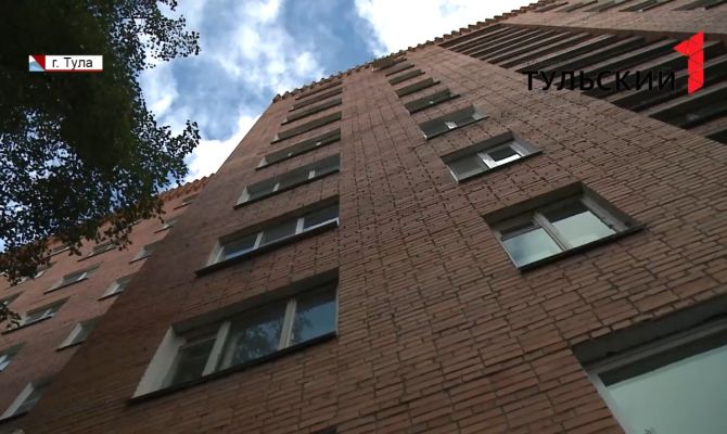 Между двух огней: жильцы многоэтажки в Туле не могут решить, кто будет управлять их домом