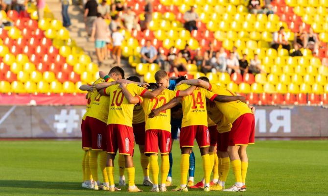 Матч за 1-е место: в Туле стартует игра "Арсенал" - "Урал"