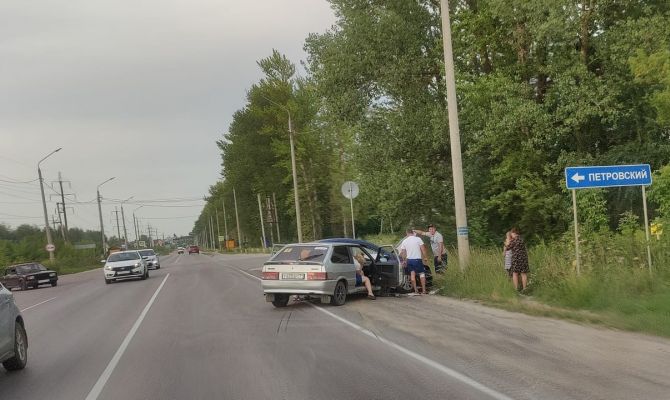 В Туле на Одоевском шоссе за день произошло второе ДТП