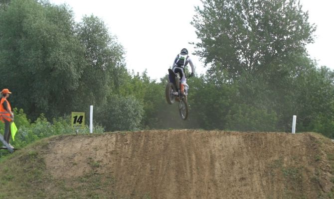 Туляки заставили мотоциклы летать: как прошли Всероссийские соревнования по мотокроссу