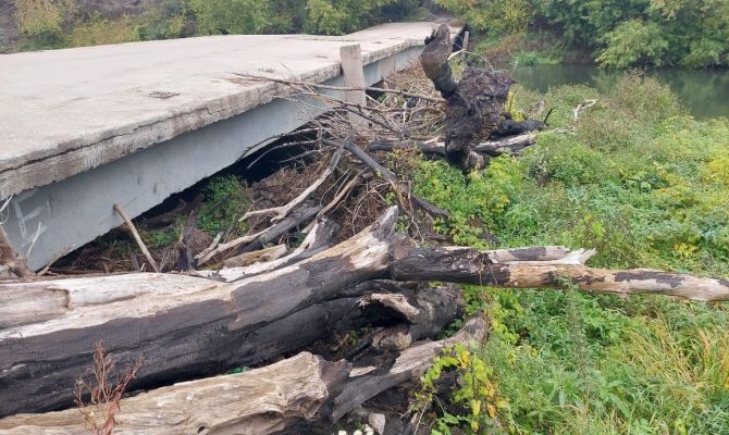 В Белевском районе расчистили русло реки Оки