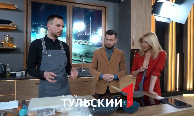 Шеф-повар WhatElse раскрыл рецепт блинов, которые всегда получаются