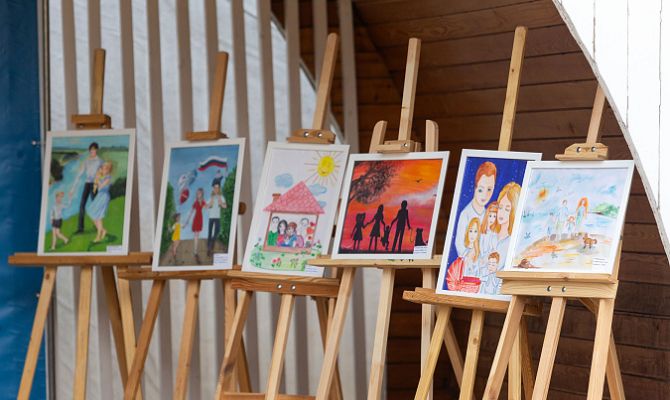 Названы имена победителей конкурса детского рисунка «Семейное счастье»