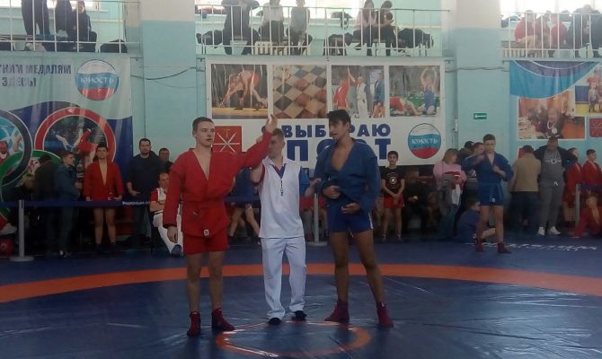 Всероссийский турнир по самбо проходит в Туле
