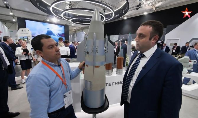 На выставке в Абу-Даби представили аналог HIMARS из Тульской области