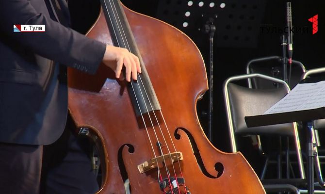 «Триумф джаза»: на тульской сцене выступили ведущие музыканты из США, Японии и Германии