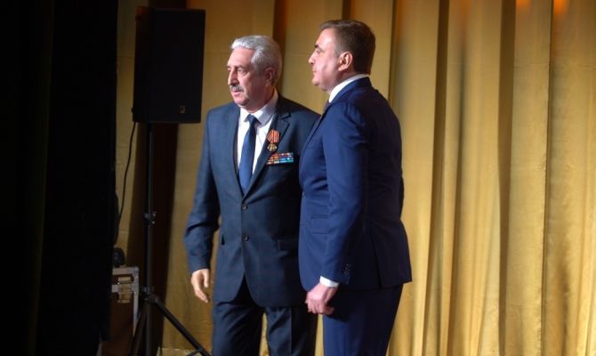 «Тульская область гордится вами»: Алексей Дюмин наградил туляков в честь Дня защитника Отечества