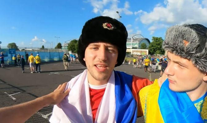 «Кого мне бояться»: украинские болельщики набросились на уроженца Тулы из-за российской символики