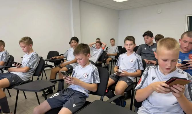 Тульские спортсмены и воспитанники спортшкол написали "Спортивный диктант"