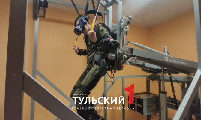 Тульские суворовцы будут учиться прыгать с парашютом прямо в классе