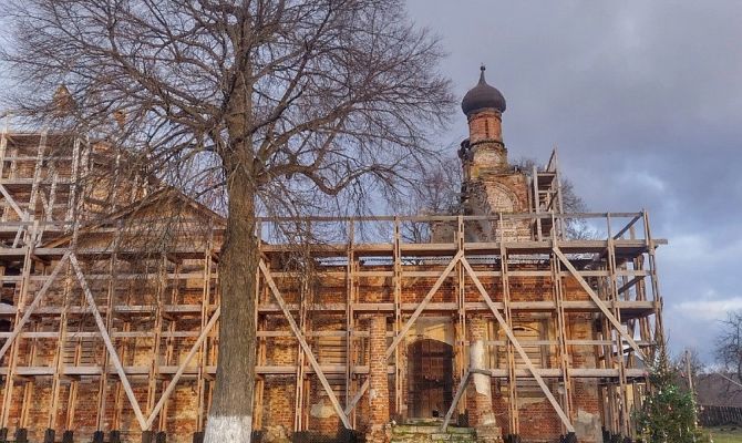 Активисты возмутились состоянием древней Никольской церкви в Николо-Гастуни
