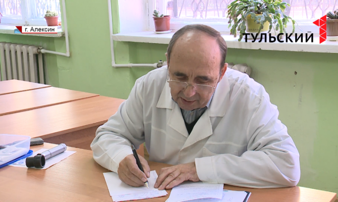 В машиностроительный техникум Алексина приехал медицинский комплекс