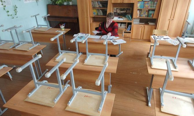 ГОСТ на школьные стулья вступит в силу в ноябре
