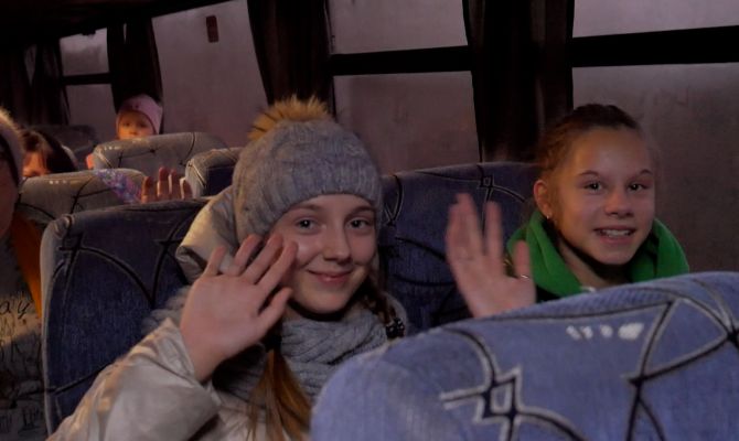 Впервые за 8 месяцев нет взрывов: в Тульскую область приехали 55 белгородцев