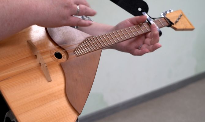 Дуэт школьниц из Киреевска вошел в тройку лучших фолк-коллективов России