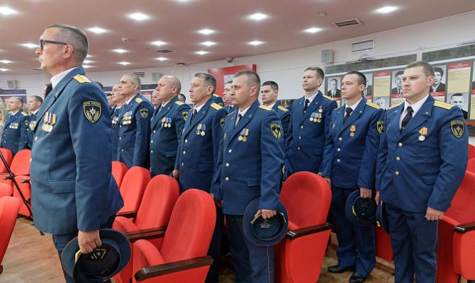 В Туле наградили отличившихся сотрудников Государственного пожарного надзора