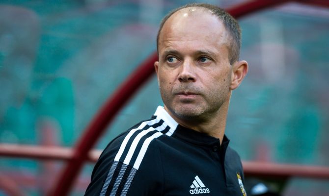 Тульский "Арсенал" опроверг слухи об отставке главного тренера