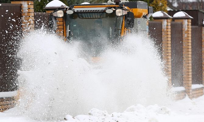 На улице Михеева в Туле запретят парковаться из-за уборки снега