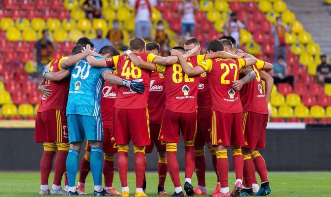 В Туле начинается матч «Арсенал» - «Тамбов»