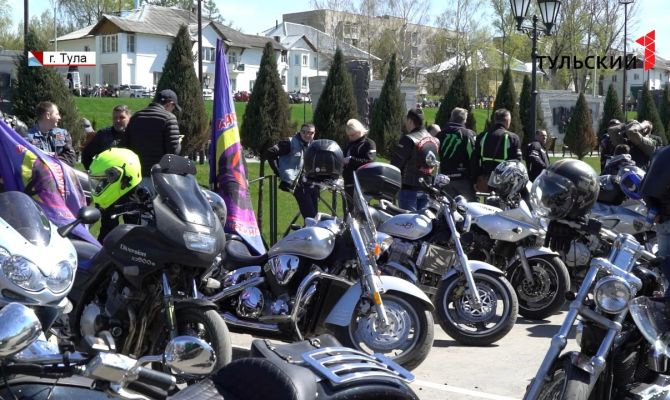 Скорость и дрифт: в Туле открыли мотосезон