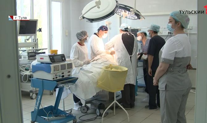 Тульские хирурги учатся устанавливать имплантаты после удаления раковой опухоли груди