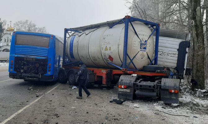 Стали известны подробности ДТП с автобусом в Узловском районе и состояние пострадавших