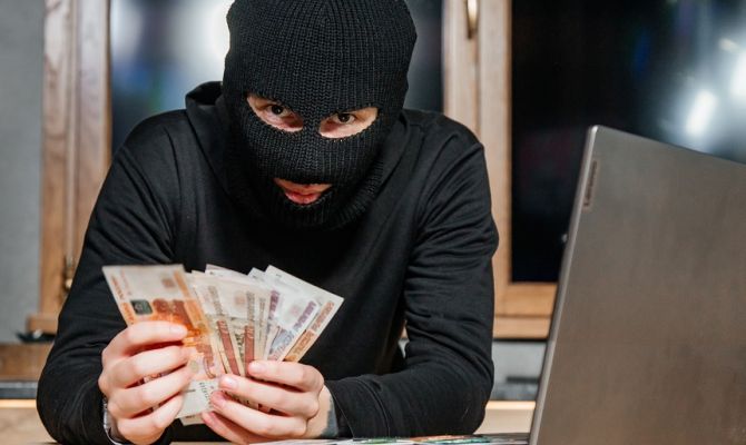 57-летняя тулячка перевела мошенникам 8 миллионов рублей