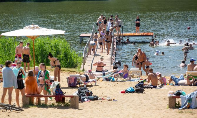 На пляже на реке Красивая Меча в Ефремове украли 2 телефона из сумки