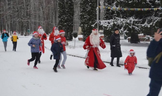 В Туле прошел забег Дедов Морозов