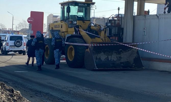 По решению суда в Туле сносят незаконную АЗС на улице Мосина