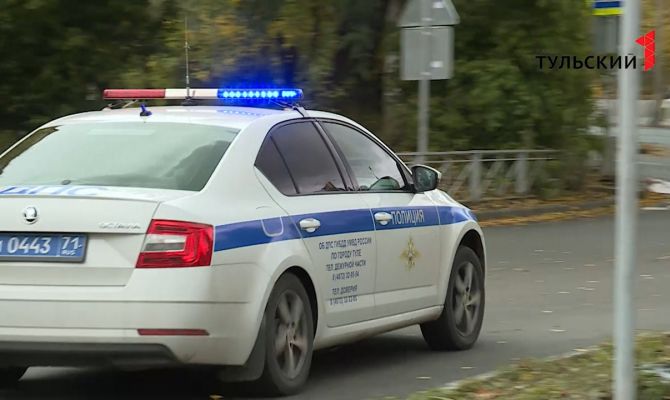 На улице Рязанской в Туле экипаж ДПС отправился в погоню за нарушителями
