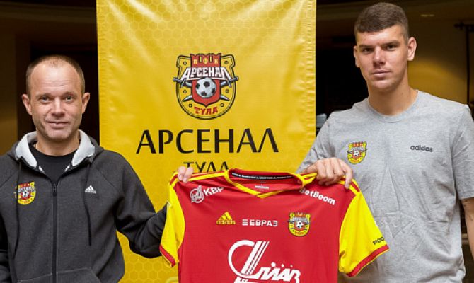 Состав тульского "Арсенала" пополнил полузащитник Игорь Коновалов