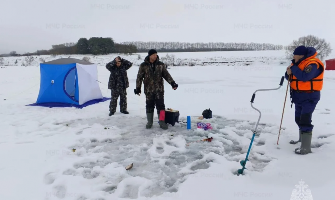 Тулякам о правилах безопасности на водоемах зимой