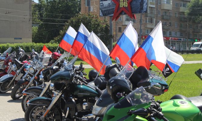 В Туле гонщик предложил организовать к 80-летию Победы мотопробег