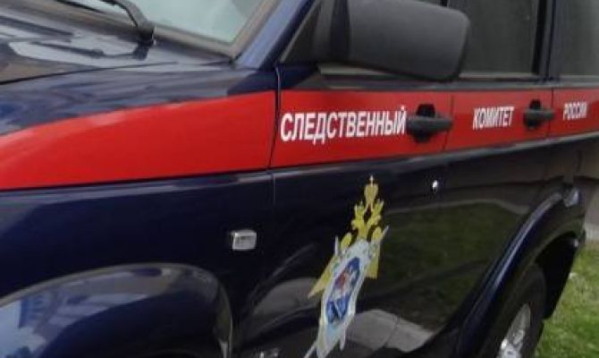 Житель деревни под Новомосковском избил сожительницу гвоздодером