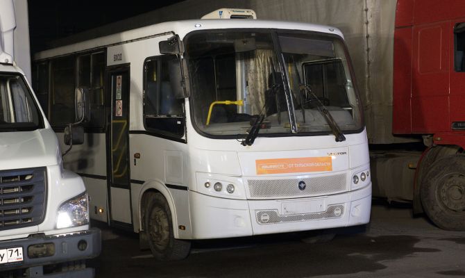 Дмитрий Миляев подарил новый автобус водителю из ДНР, которого атаковал дрон-камикадзе