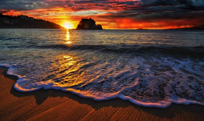 Названы моря с самой теплой водой в мае 