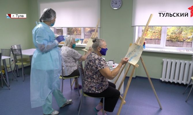 Побороть страх и справиться с одиночеством: в больнице №2 пожилых туляков лечат по особой методике