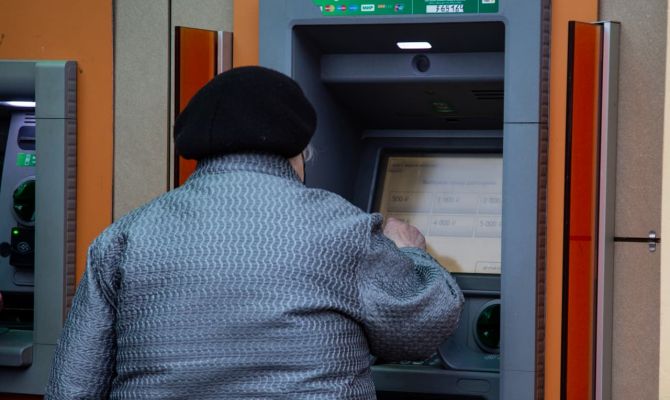 Пожилые туляки в декабре могут получить двойную пенсию