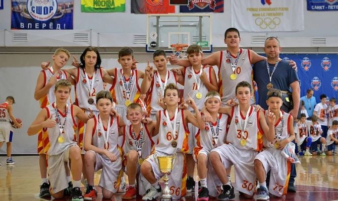 Тульская сборная по баскетболу одержала победу в детской лиге «Беркут»