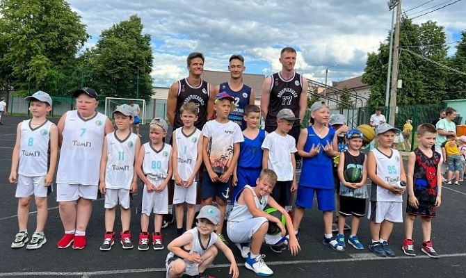 БК «Новомосковск» провел мастер-класс для юных баскетболистов в Туле