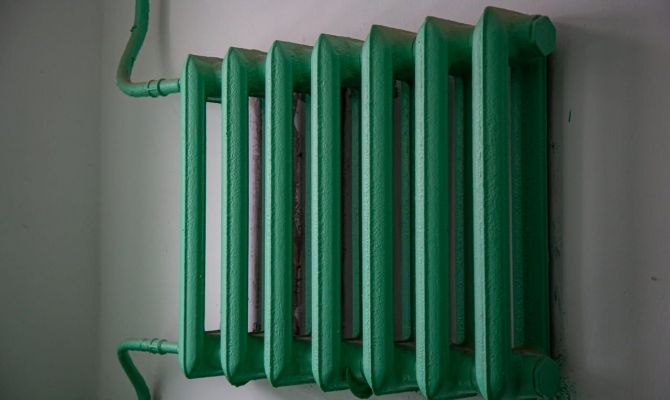 Кимовчанин украл у знакомого батарею и напал с топором на прохожего