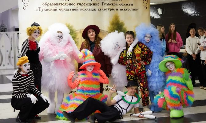 Дмитрий Миляев поздравил Тульский колледж культуры и искусства с 65-летием