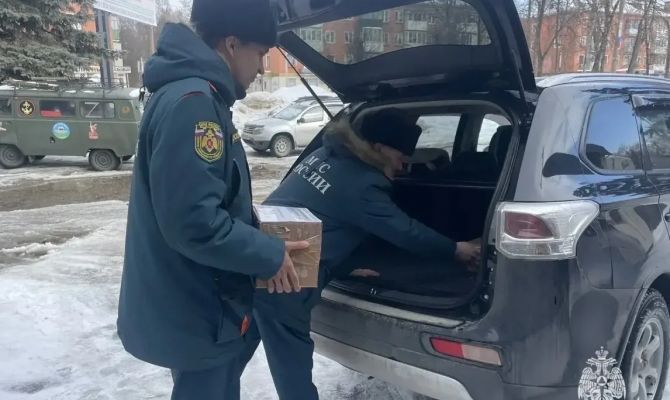 Тульские спасатели отправили гуманитарную помощь на Курское направление