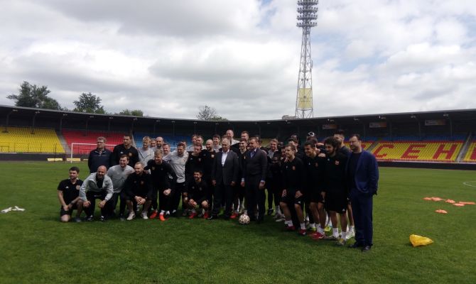 Алексей Дюмин встретился с футболистами тульского «Арсенала»