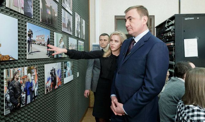 Алексей Дюмин посетил «Первый Тульский» и поздравил редакцию с 5-летием