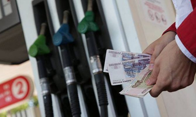 В апреле вырастут цены на бензин