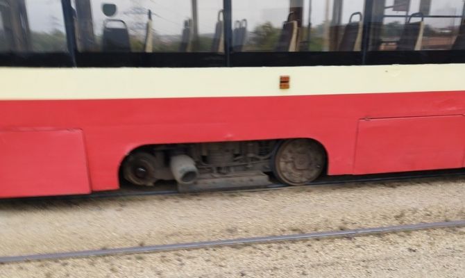 Стала известна причина аварийной ситуации с трамваем на Павшинском мосту в Туле