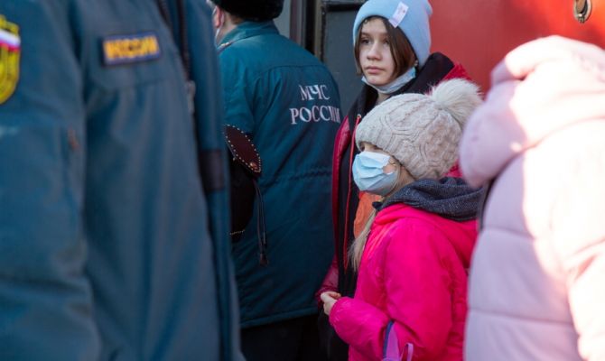 «Приехали голые, босые, без денег»: беженцам из ДНР и ЛНР очень нужна помощь туляков